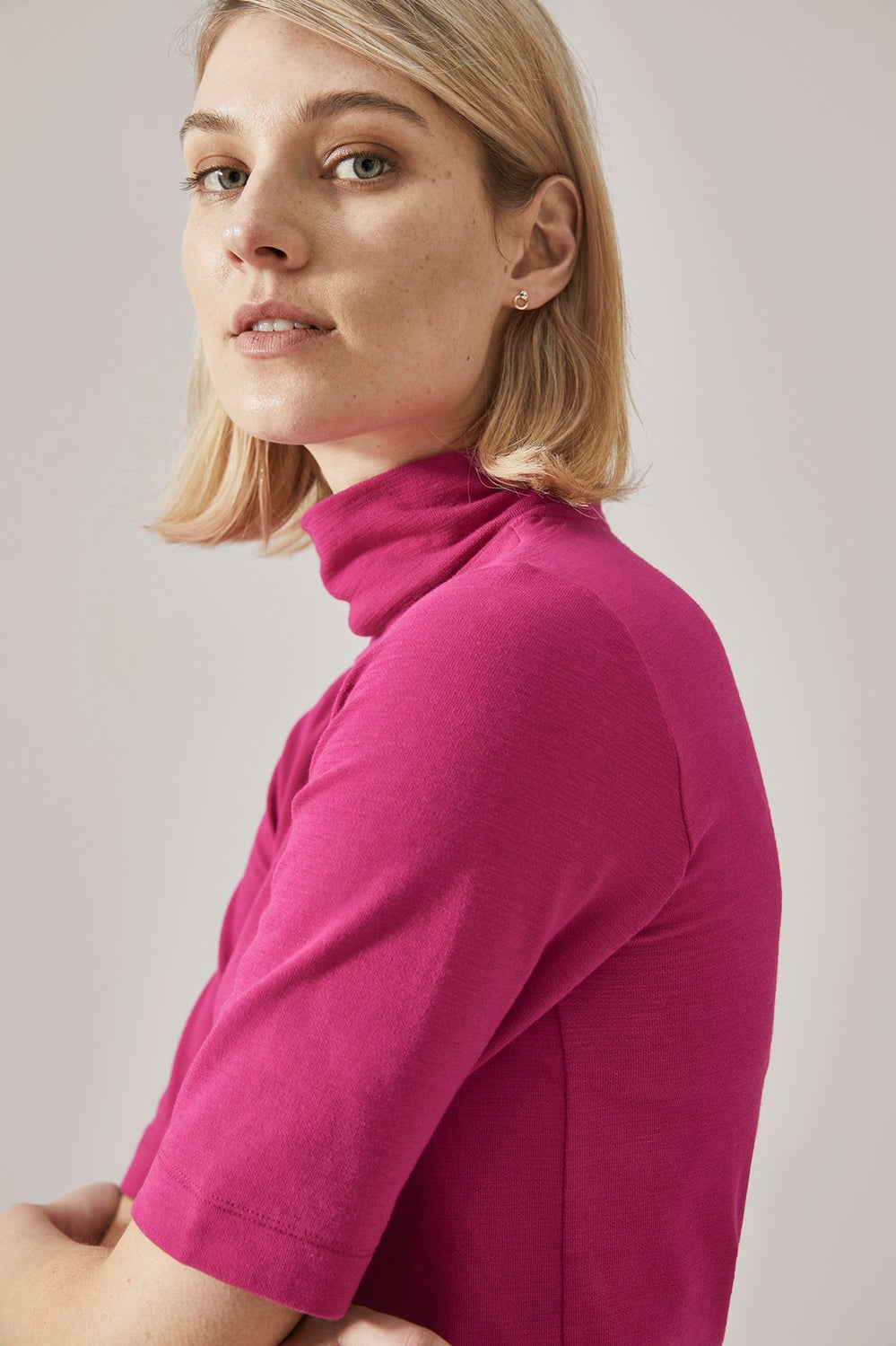Mock Neck 1/2 Sleeve T-Shirt