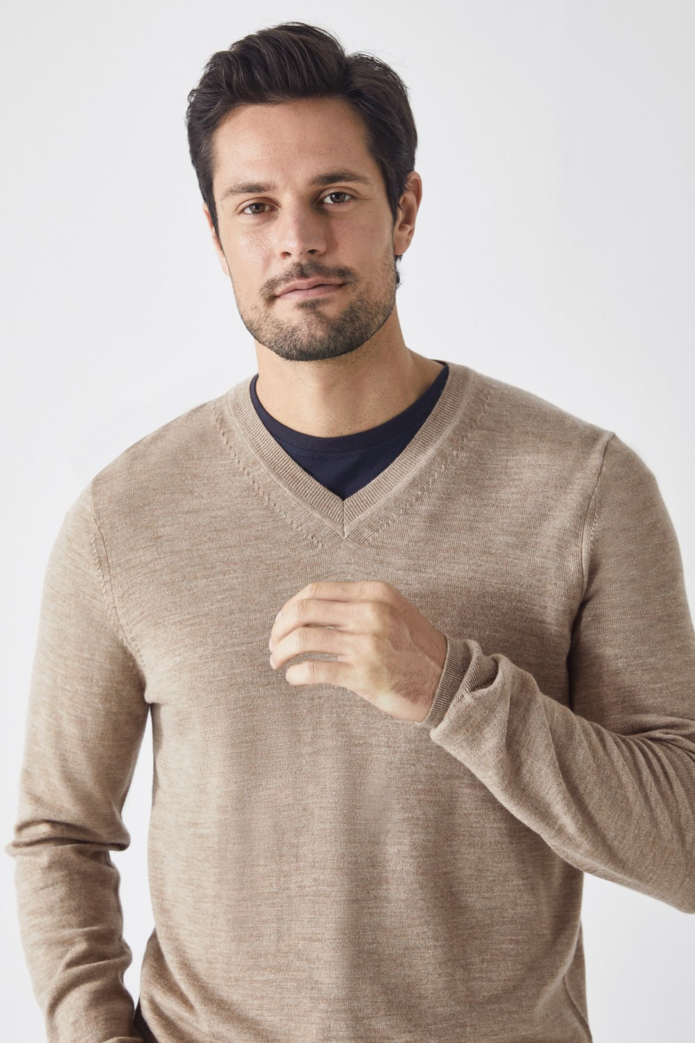 Classic Merino V Neck