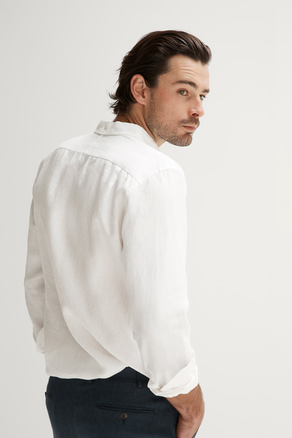 Tailored Fit Linen Piece Dyed Long Sleeve Shirt