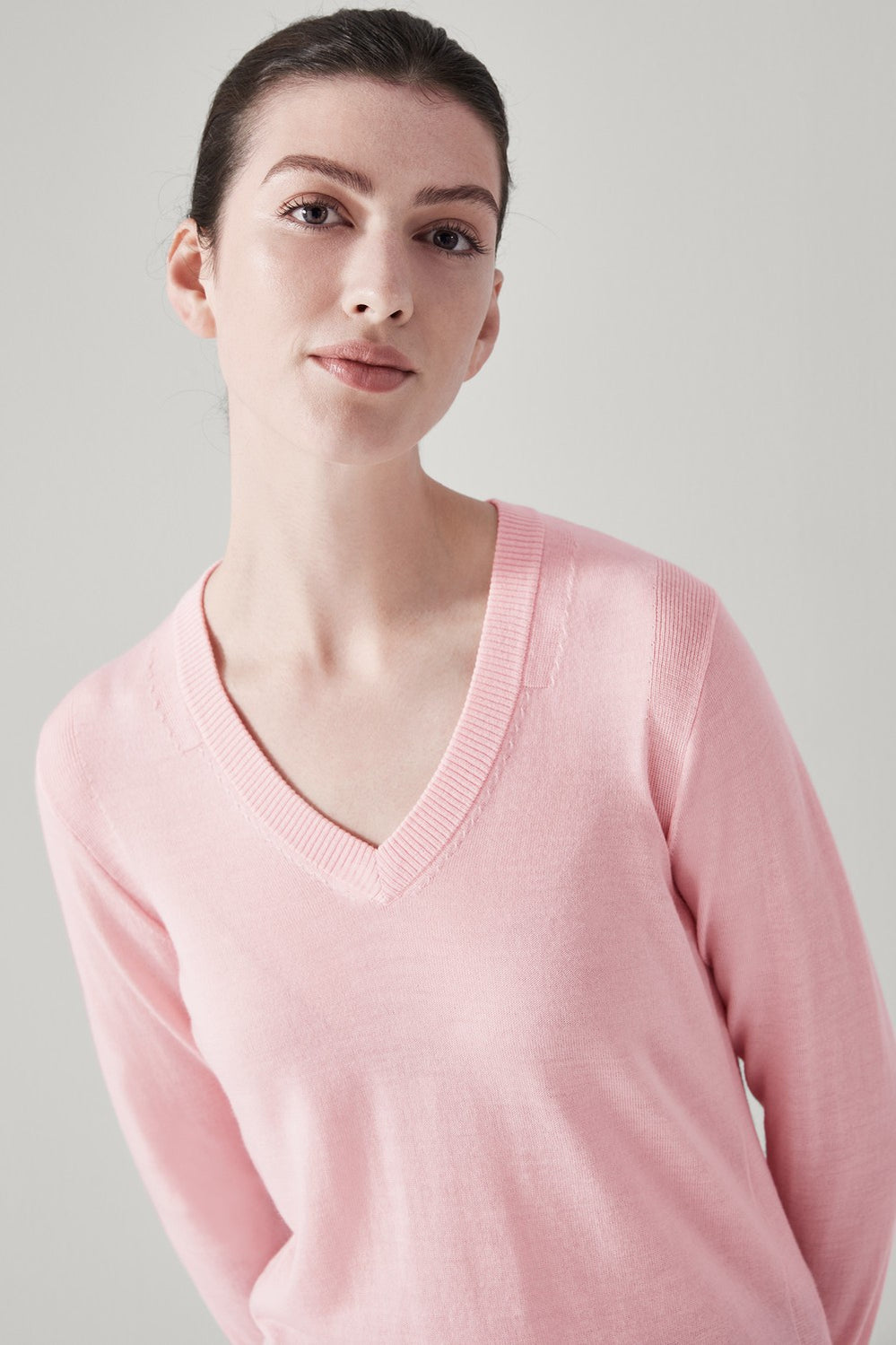 Merino V Neck Knit