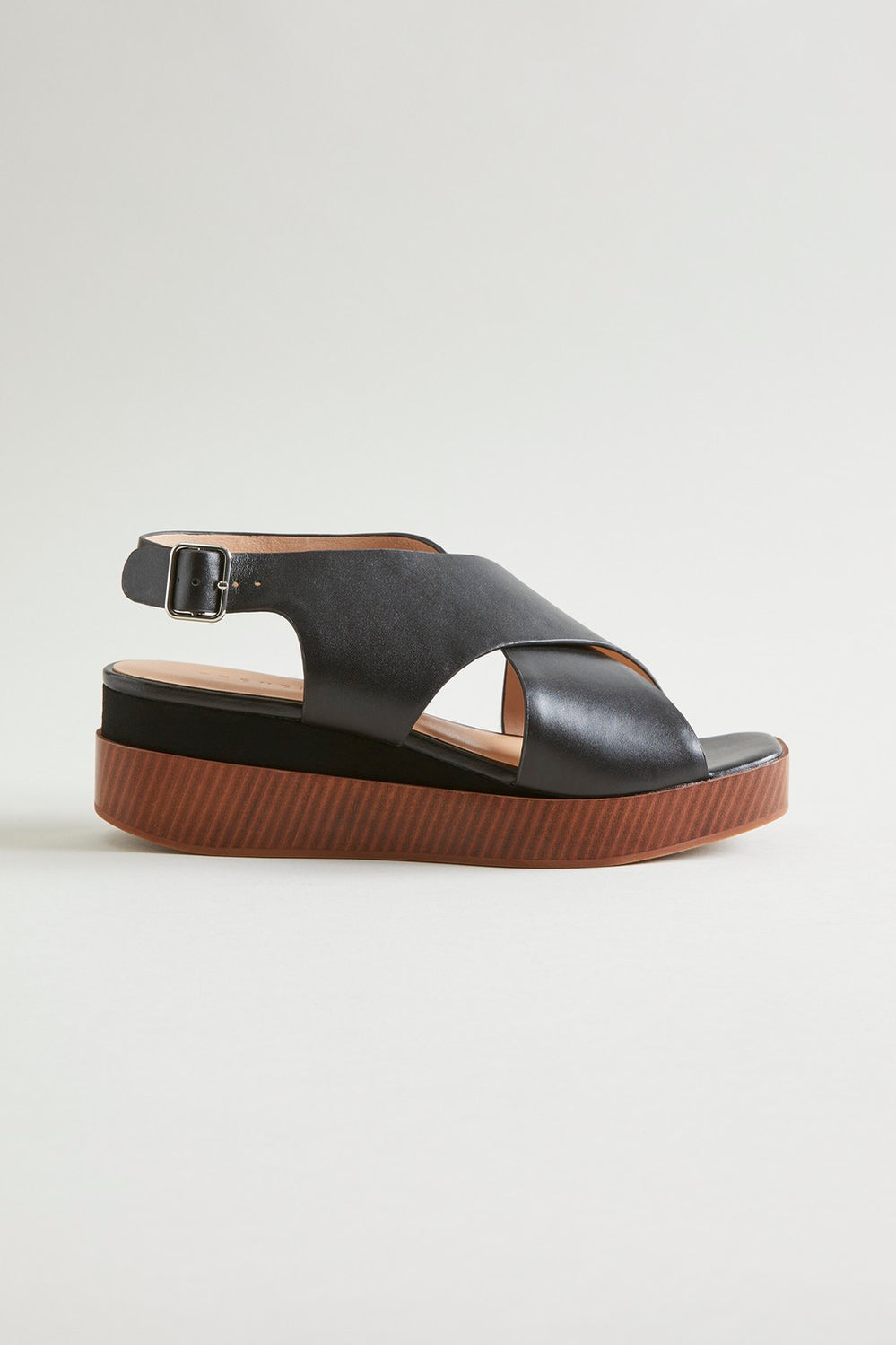 Tyra Wedge