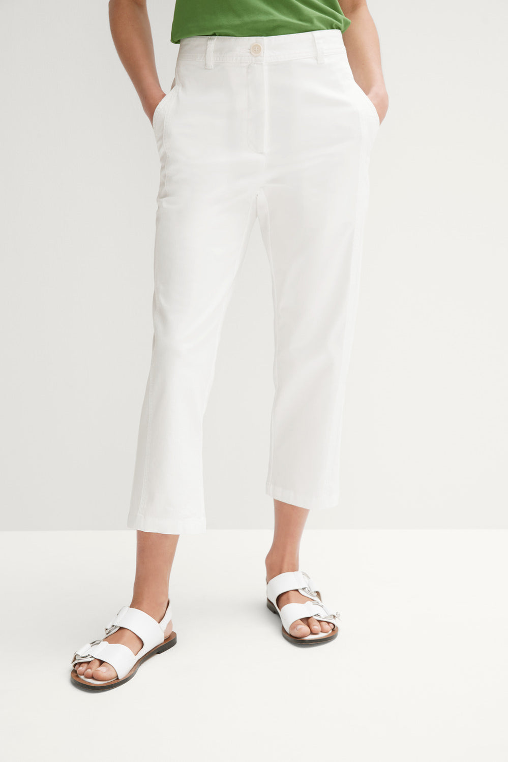 Stretch Cotton Capri Pant