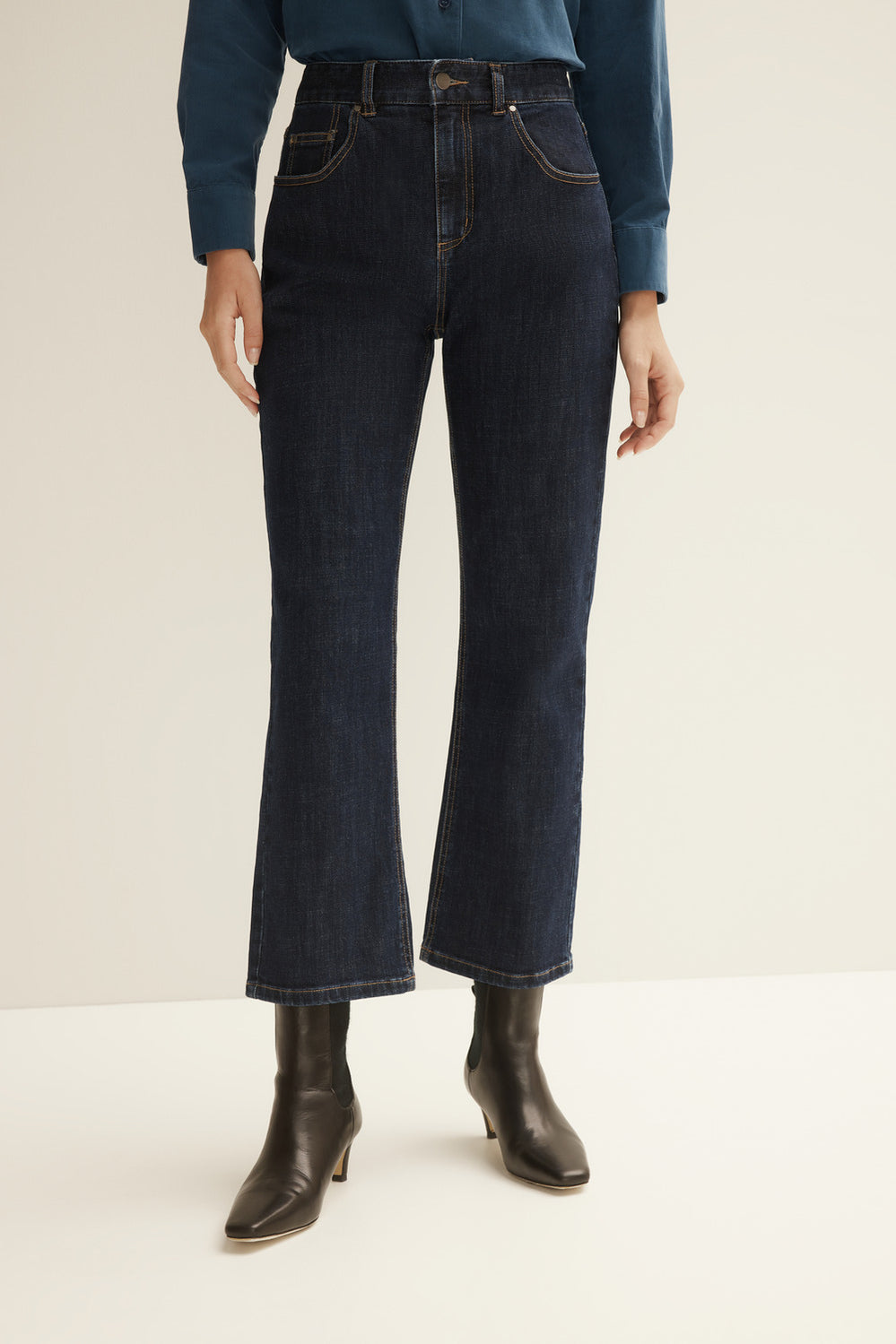 Cropped Flare Jean