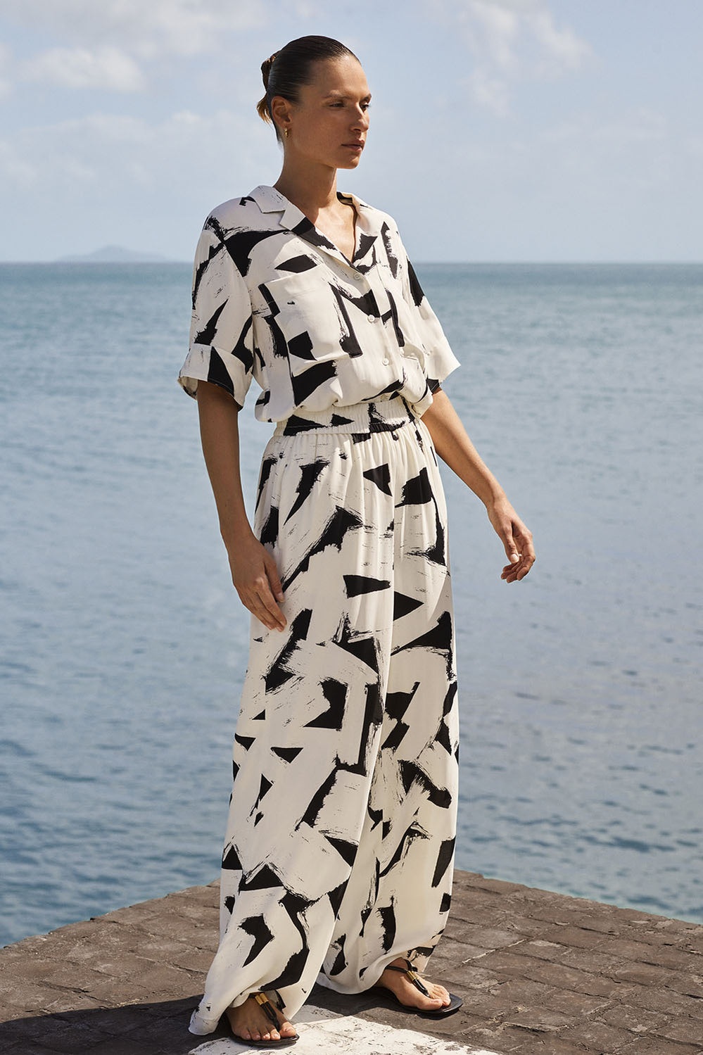 Crepe Brushstroke  Print Short Sleeve Shirt