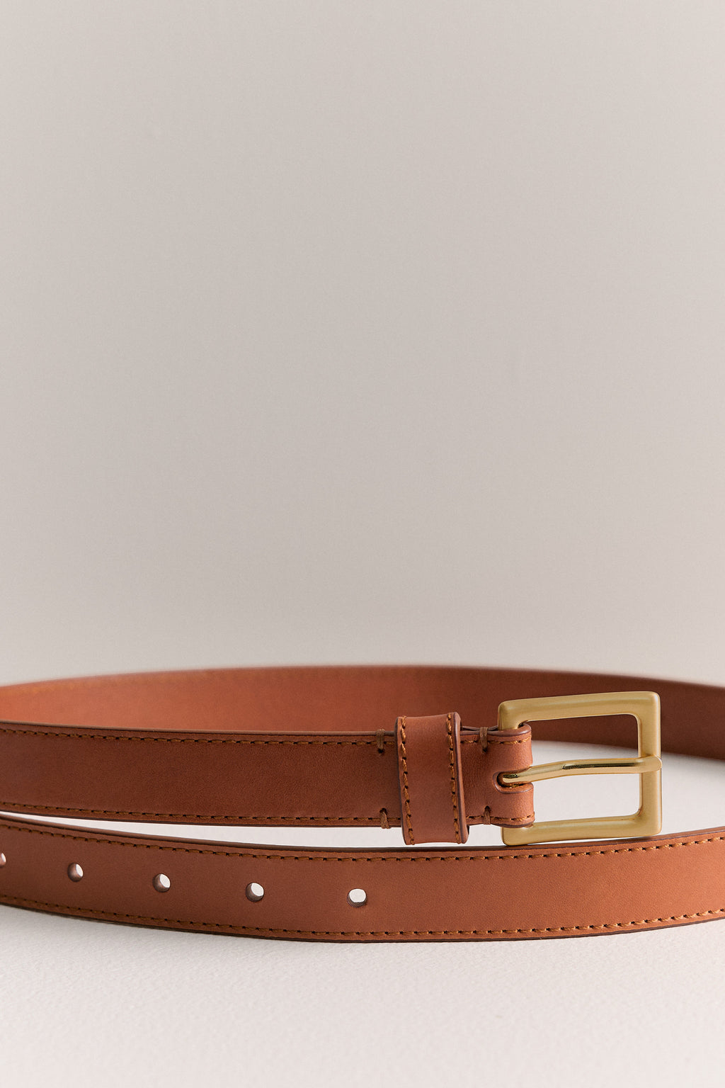 Leather Slim Belt – Trenery