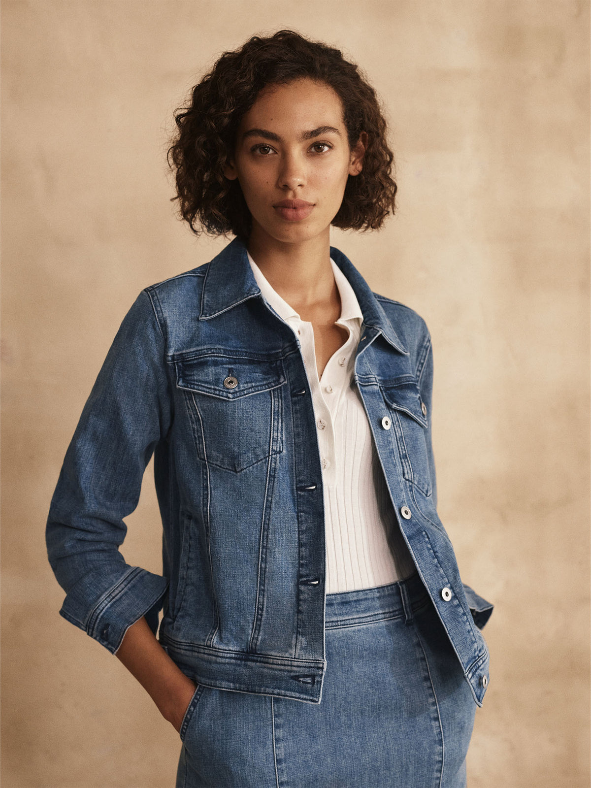 Classic Pocket Stretch Denim Jacket