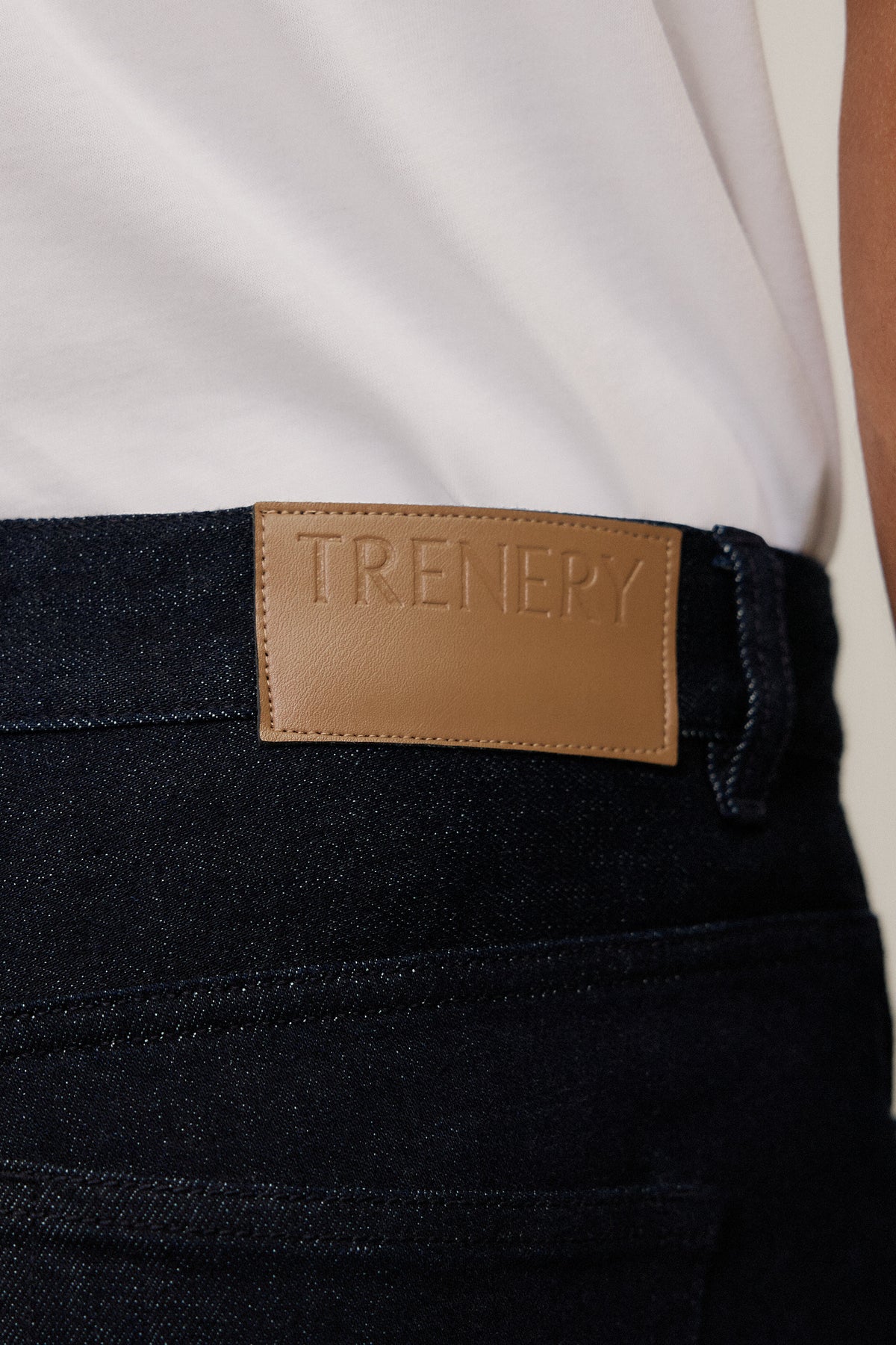 Relaxed Fit Dark Wash Jean