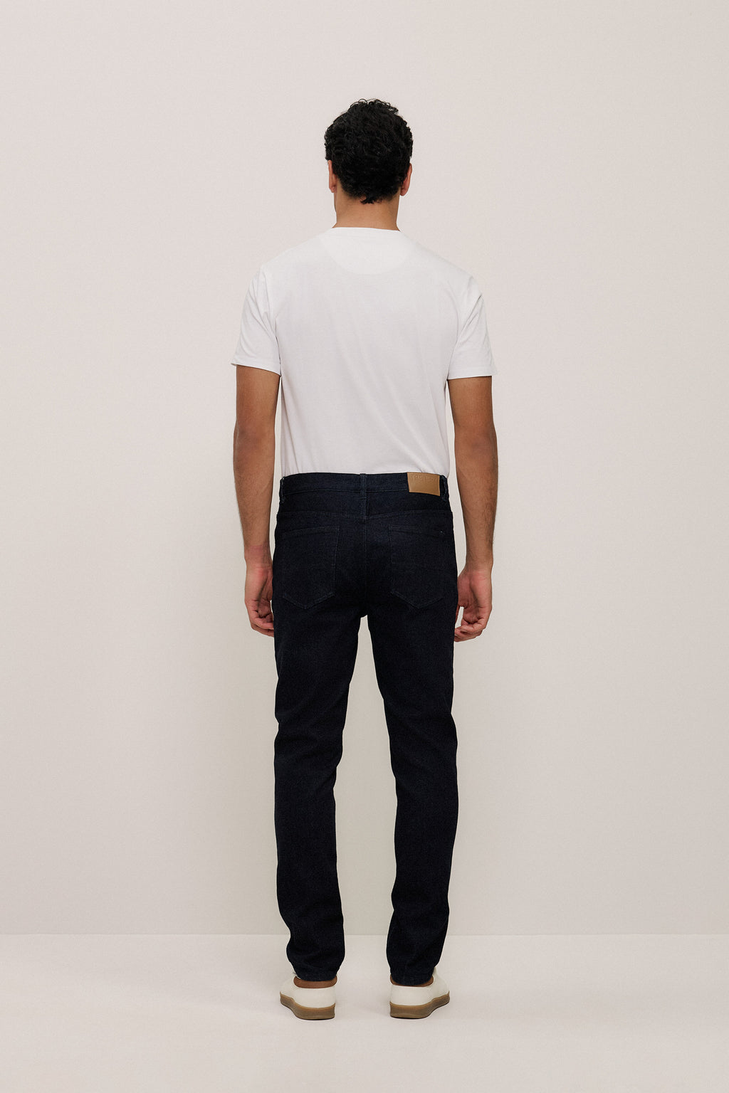 Relaxed Fit Dark Wash Jean