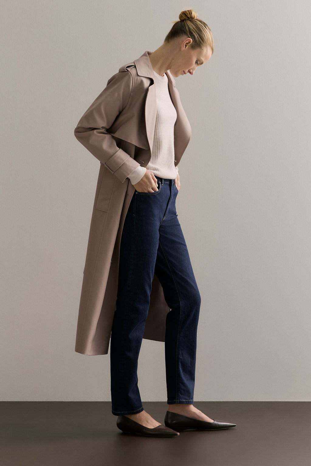 Mid Rise Straight Leg Jean