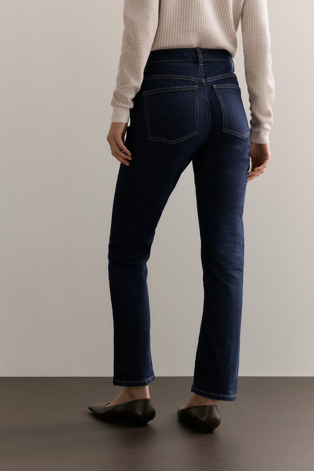 Mid Rise Straight Leg Jean