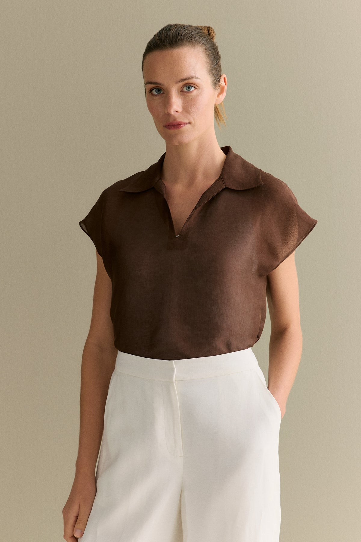 Linen Silk Collared Short Sleeve Top