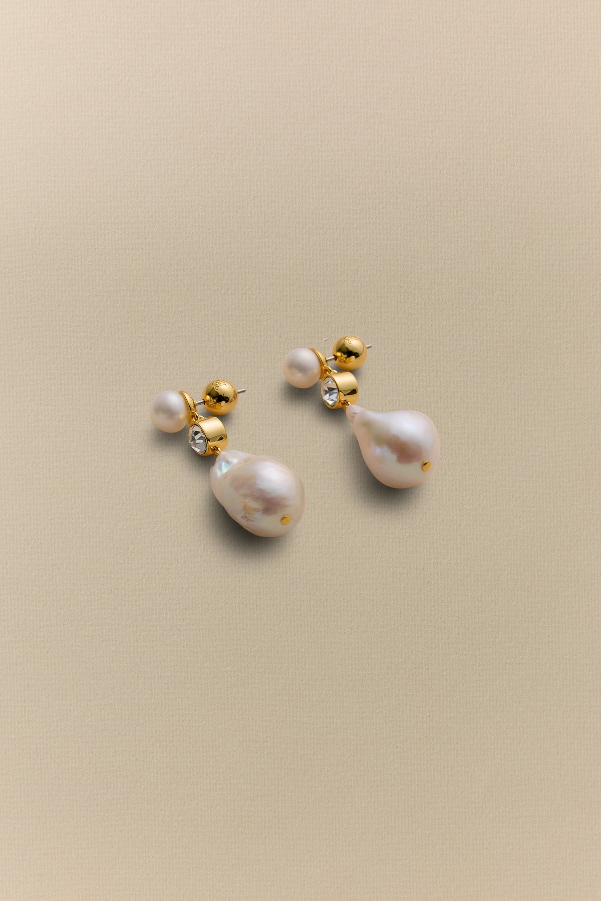 Oriel Pearl Earrings
