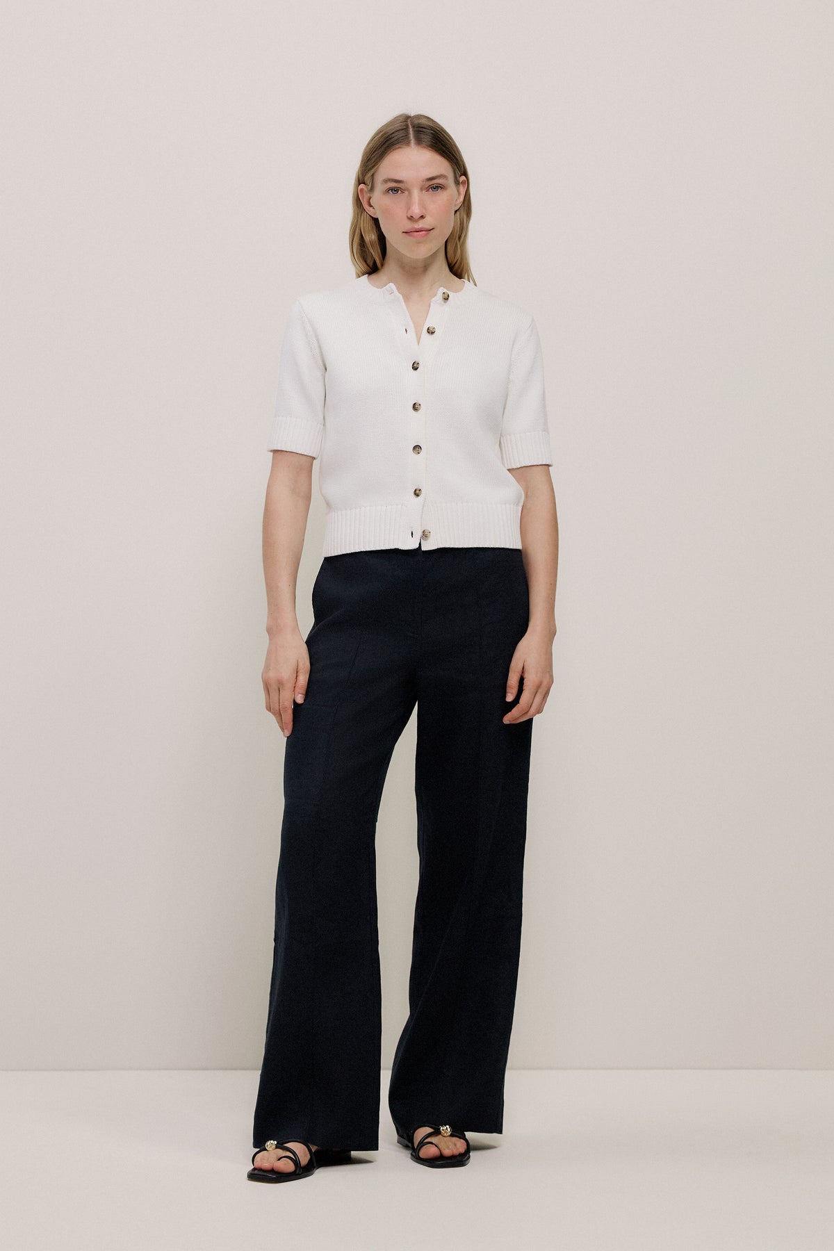 Linen Pintucked Pant