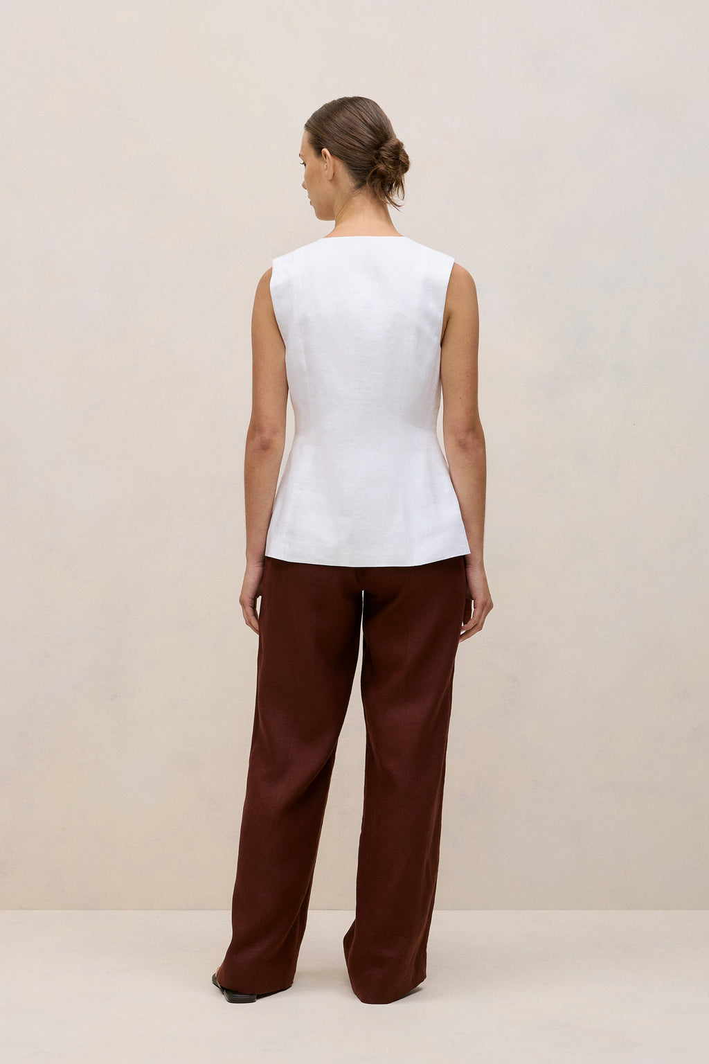 Linen Collarless Button Through Vest