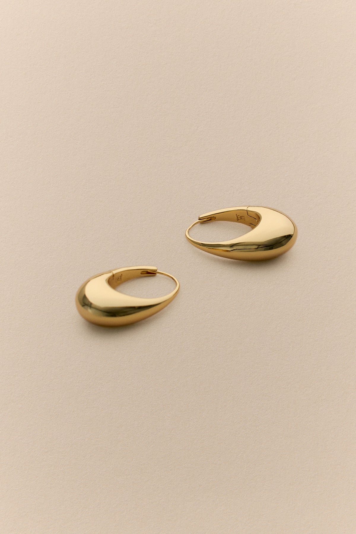 Etty Teardrop Hoop Earrings