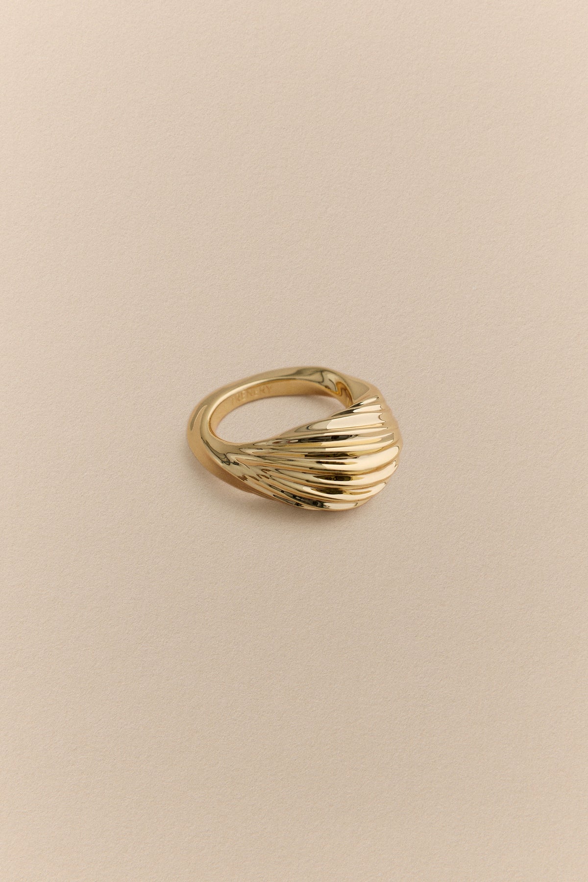 Era Twist Ring