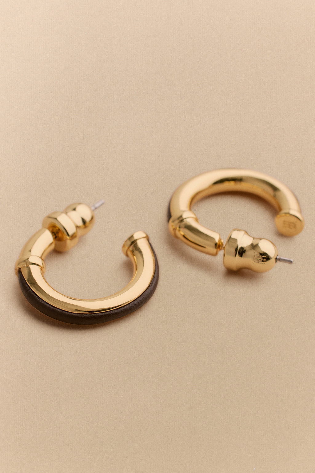 Lutra Hoop Earrings