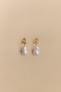 Dolina Pearl Stud Earrings