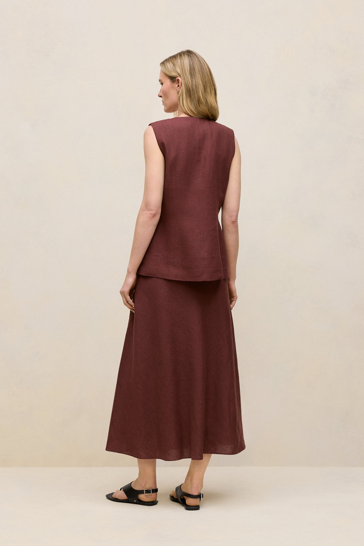 Delave Linen Button Through Vest