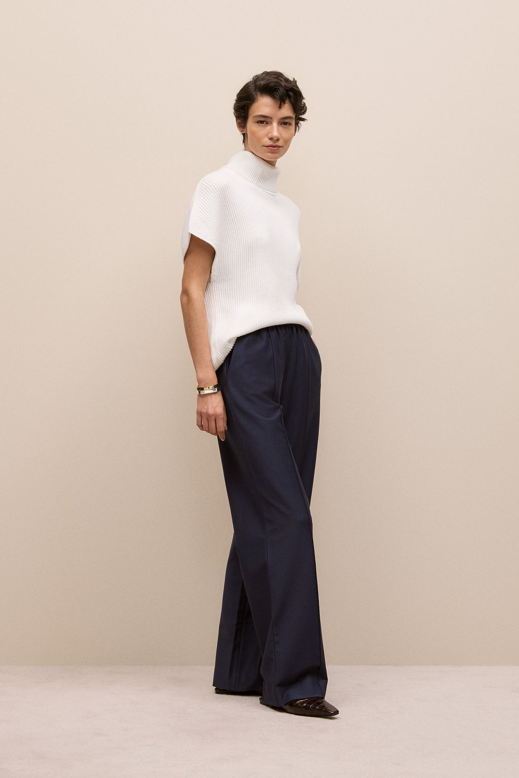 Cotton Cashmere Sleeveless High Neck Knit