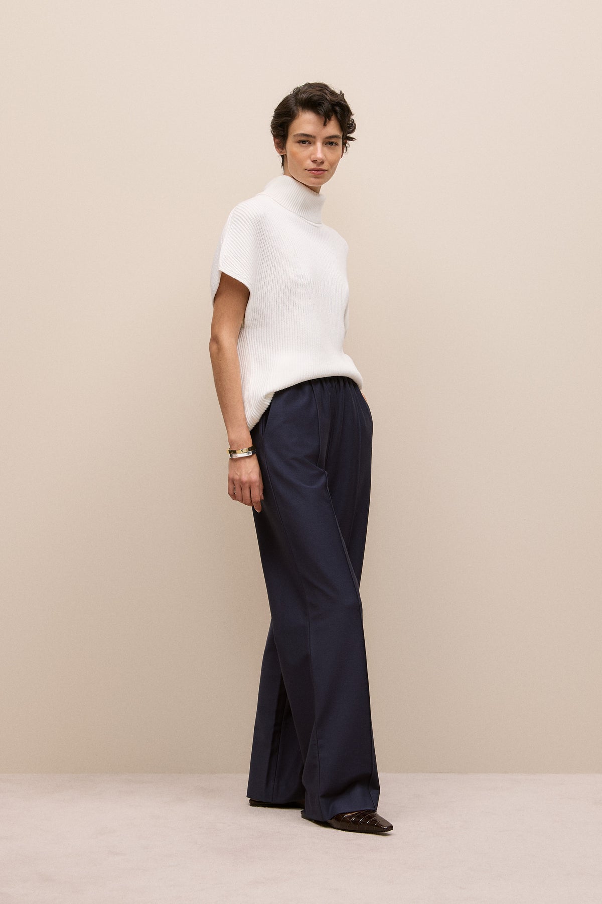Cotton Cashmere Sleeveless High Neck Knit