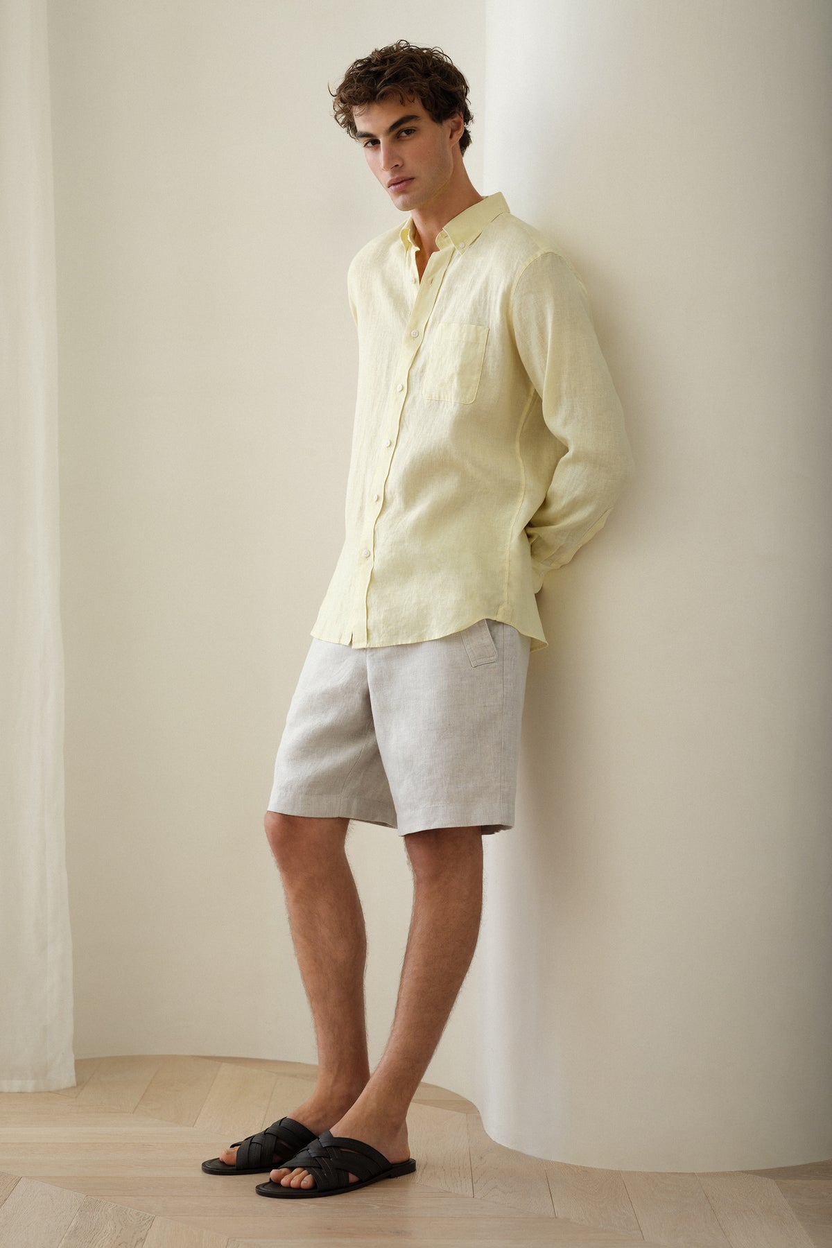 Yarn Dyed Linen Relaxed Short