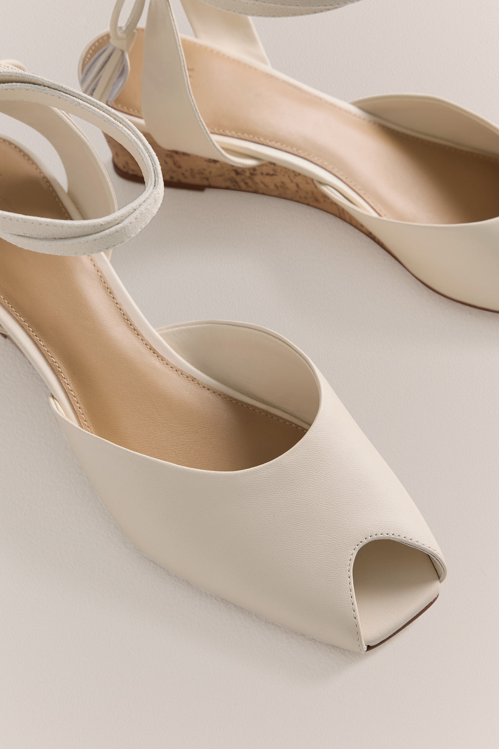 Tahlina Wedge